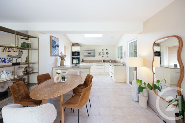 maison à vendre - 6 pièces - 173.6 m2 - CAMPS LA SOURCE - 83 - PROVENCE-ALPES-COTE-D-AZUR - Century 21 Cap Sicié Immobilier