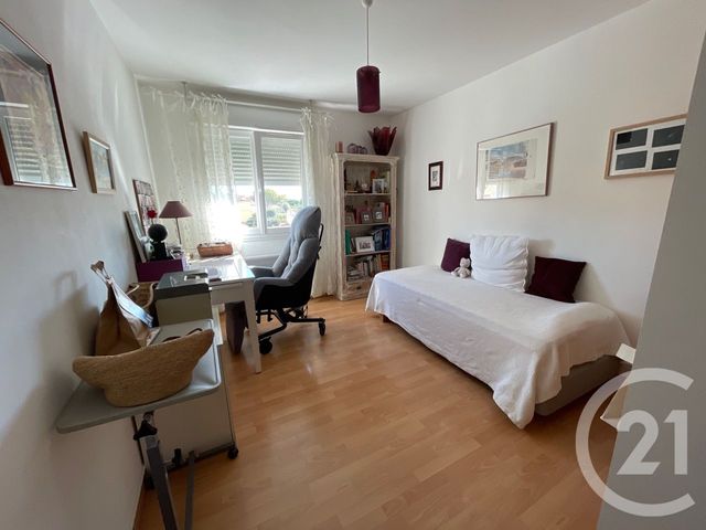 Appartement F4 à vendre - 4 pièces - 86.72 m2 - LA SEYNE SUR MER - 83 - PROVENCE-ALPES-COTE-D-AZUR - Century 21 Cap Sicié Immobilier