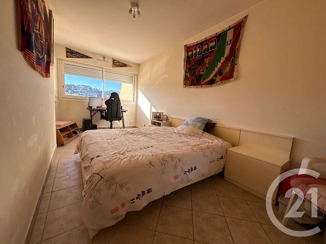 Appartement F3 à vendre - 3 pièces - 77.3 m2 - ST MANDRIER SUR MER - 83 - PROVENCE-ALPES-COTE-D-AZUR - Century 21 Cap Sicié Immobilier