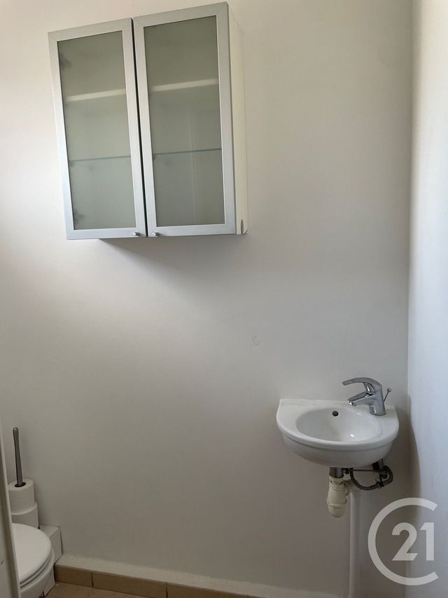 Appartement F3 à vendre - 3 pièces - 72.03 m2 - LA SEYNE SUR MER - 83 - PROVENCE-ALPES-COTE-D-AZUR - Century 21 Cap Sicié Immobilier