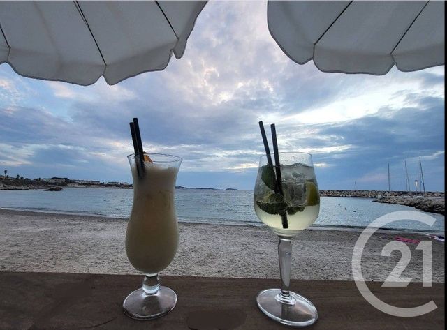 Appartement F1 à vendre - 1 pièce - 29.2 m2 - SIX FOURS LES PLAGES - 83 - PROVENCE-ALPES-COTE-D-AZUR - Century 21 Cap Sicié Immobilier