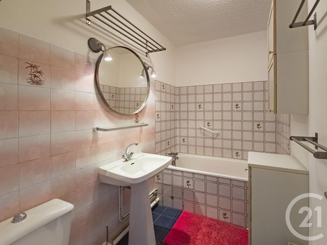 Appartement F1 à vendre - 1 pièce - 29.2 m2 - SIX FOURS LES PLAGES - 83 - PROVENCE-ALPES-COTE-D-AZUR - Century 21 Cap Sicié Immobilier