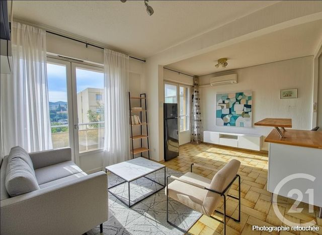 Appartement F1 à vendre - 1 pièce - 29.2 m2 - SIX FOURS LES PLAGES - 83 - PROVENCE-ALPES-COTE-D-AZUR - Century 21 Cap Sicié Immobilier