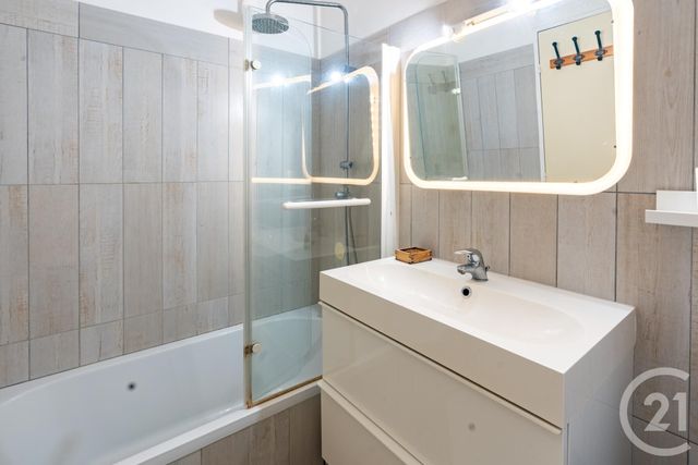 Appartement T2 à vendre - 2 pièces - 38.85 m2 - ST MANDRIER SUR MER - 83 - PROVENCE-ALPES-COTE-D-AZUR - Century 21 Cap Sicié Immobilier