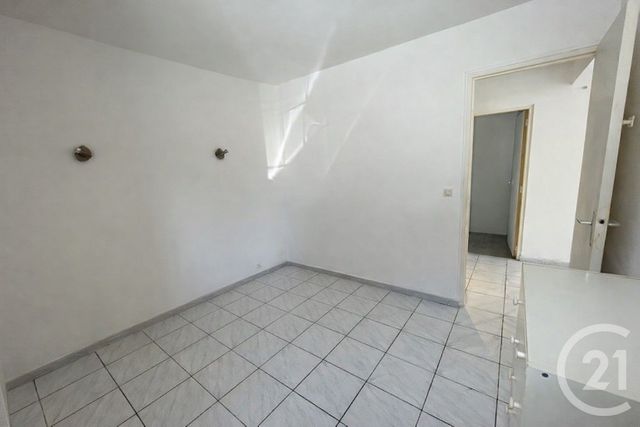 Appartement F3 à vendre - 3 pièces - 60.83 m2 - LA SEYNE SUR MER - 83 - PROVENCE-ALPES-COTE-D-AZUR - Century 21 Cap Sicié Immobilier