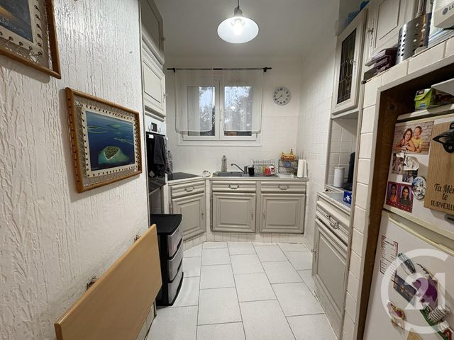 Appartement F4 à vendre - 4 pièces - 70.0 m2 - LA SEYNE SUR MER - 83 - PROVENCE-ALPES-COTE-D-AZUR - Century 21 Cap Sicié Immobilier