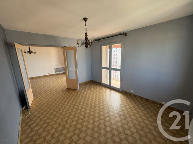 Appartement à vendre - 4 pièces - 87.0 m2 - LA SEYNE SUR MER - 83 - PROVENCE-ALPES-COTE-D-AZUR - Century 21 Cap Sicié Immobilier
