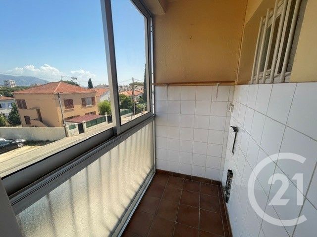 Appartement F5 à vendre - 5 pièces - 77.5 m2 - LA SEYNE SUR MER - 83 - PROVENCE-ALPES-COTE-D-AZUR - Century 21 Cap Sicié Immobilier