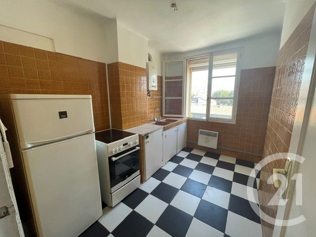Appartement F5 à vendre - 5 pièces - 77.5 m2 - LA SEYNE SUR MER - 83 - PROVENCE-ALPES-COTE-D-AZUR - Century 21 Cap Sicié Immobilier