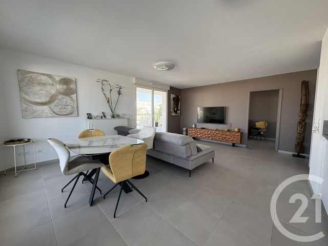 Appartement F4 à vendre - 4 pièces - 82.87 m2 - LA SEYNE SUR MER - 83 - PROVENCE-ALPES-COTE-D-AZUR - Century 21 Cap Sicié Immobilier