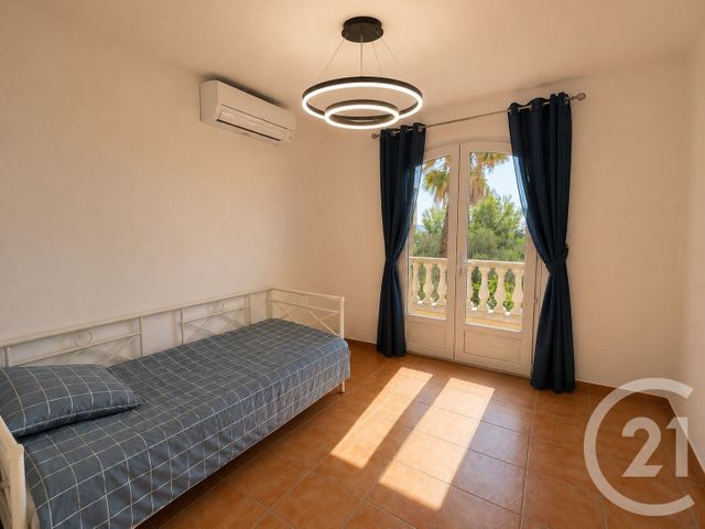 maison à vendre - 10 pièces - 225.0 m2 - OLLIOULES - 83 - PROVENCE-ALPES-COTE-D-AZUR - Century 21 Cap Sicié Immobilier