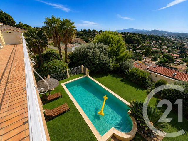 maison à vendre - 10 pièces - 225.0 m2 - OLLIOULES - 83 - PROVENCE-ALPES-COTE-D-AZUR - Century 21 Cap Sicié Immobilier