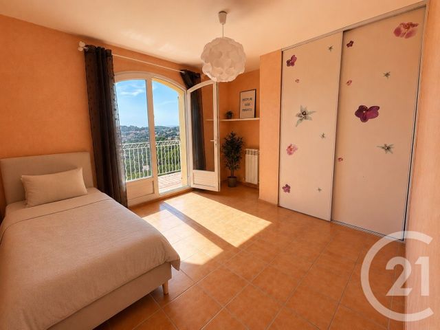 maison à vendre - 10 pièces - 225.0 m2 - OLLIOULES - 83 - PROVENCE-ALPES-COTE-D-AZUR - Century 21 Cap Sicié Immobilier