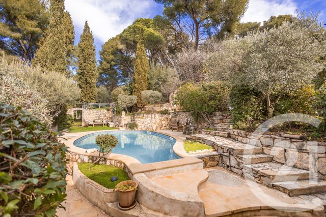 maison à vendre - 8 pièces - 239.0 m2 - OLLIOULES - 83 - PROVENCE-ALPES-COTE-D-AZUR - Century 21 Cap Sicié Immobilier