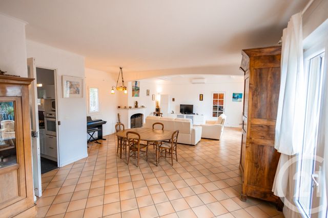 maison à vendre - 8 pièces - 239.0 m2 - OLLIOULES - 83 - PROVENCE-ALPES-COTE-D-AZUR - Century 21 Cap Sicié Immobilier