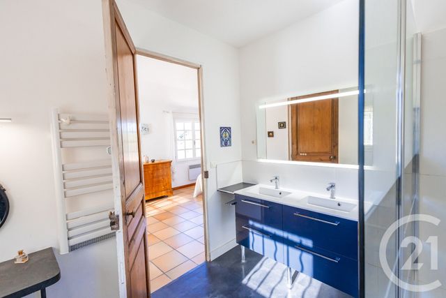 maison à vendre - 8 pièces - 239.0 m2 - OLLIOULES - 83 - PROVENCE-ALPES-COTE-D-AZUR - Century 21 Cap Sicié Immobilier
