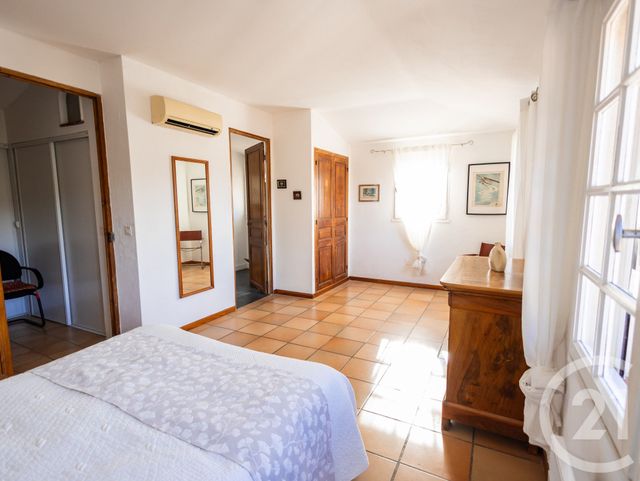 maison à vendre - 8 pièces - 239.0 m2 - OLLIOULES - 83 - PROVENCE-ALPES-COTE-D-AZUR - Century 21 Cap Sicié Immobilier
