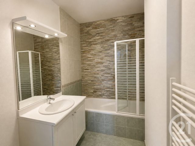 Appartement F2 à vendre - 2 pièces - 46.01 m2 - LA SEYNE SUR MER - 83 - PROVENCE-ALPES-COTE-D-AZUR - Century 21 Cap Sicié Immobilier